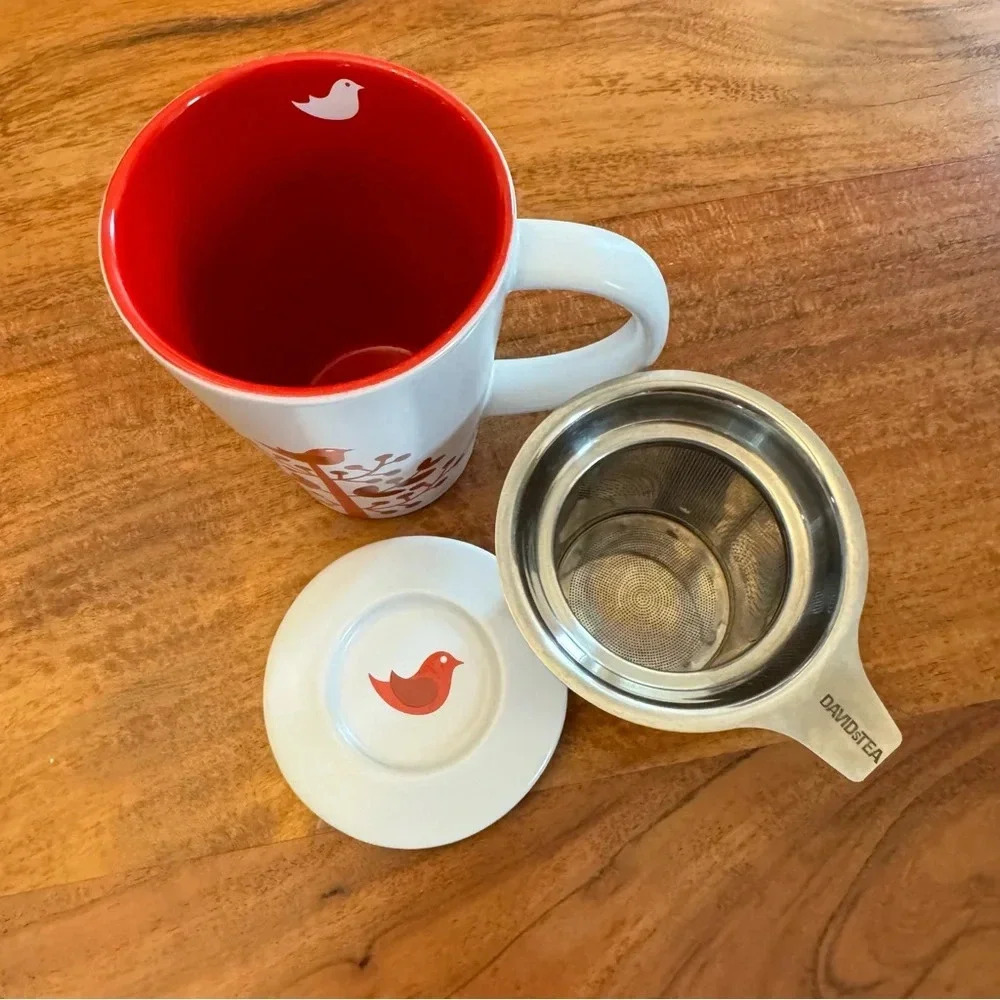 NWOT Davids Tea Infuser Set with Scandinavian Style  Red Bird